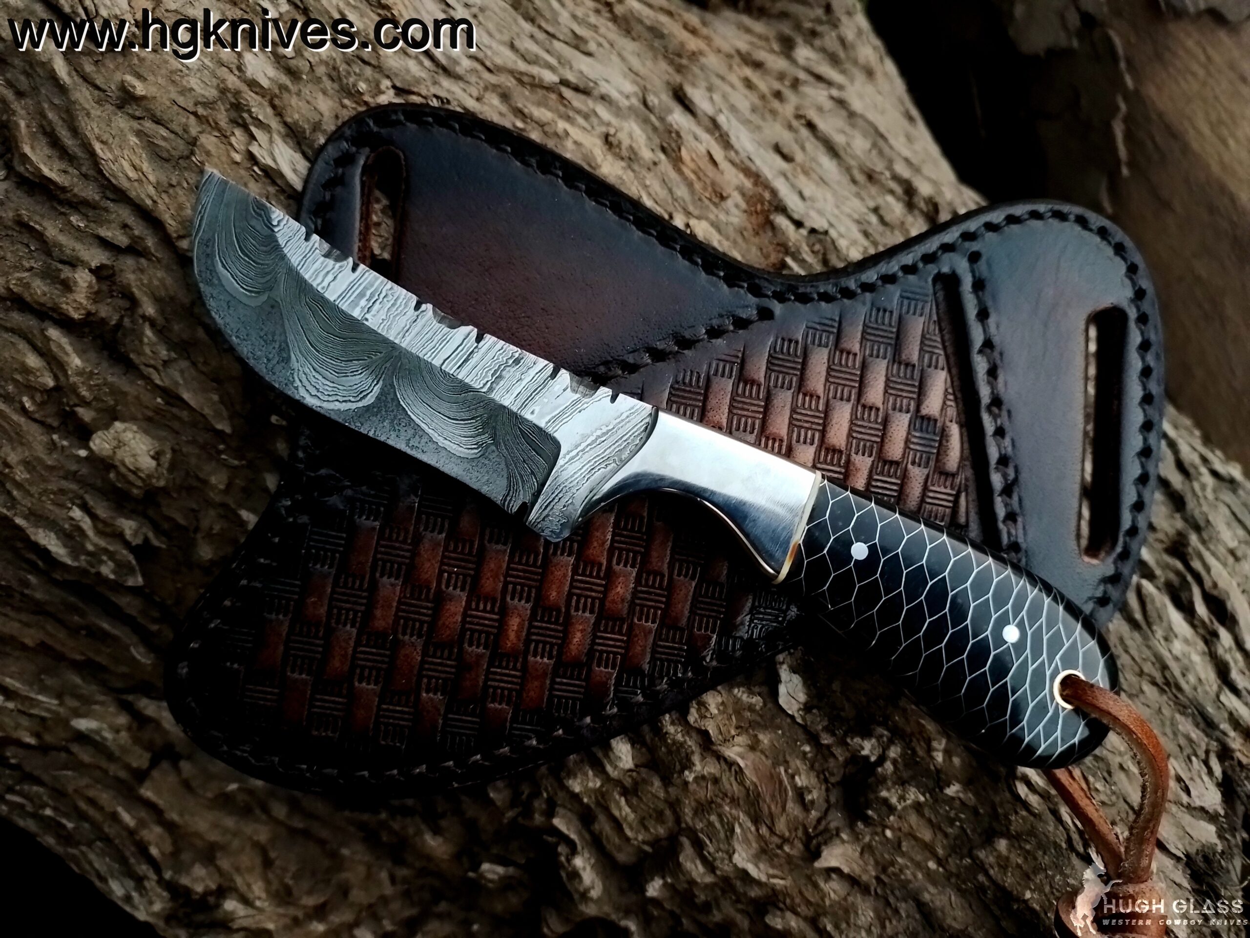 Detailed close-up of the 512-layer Damascus steel on the knife blade, showing the 1095 and 15N20 high-carbon pattern.